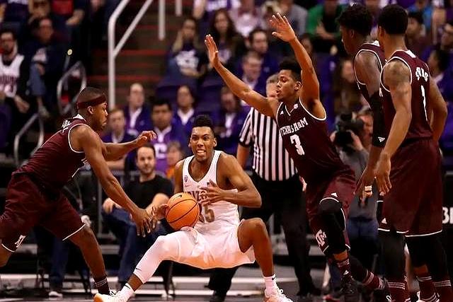 猛龙主控表现出色带队狂胜活塞拓展领先优势的简单介绍 猛龙主控表现出色带队狂胜活塞拓展领先优势的简单介绍