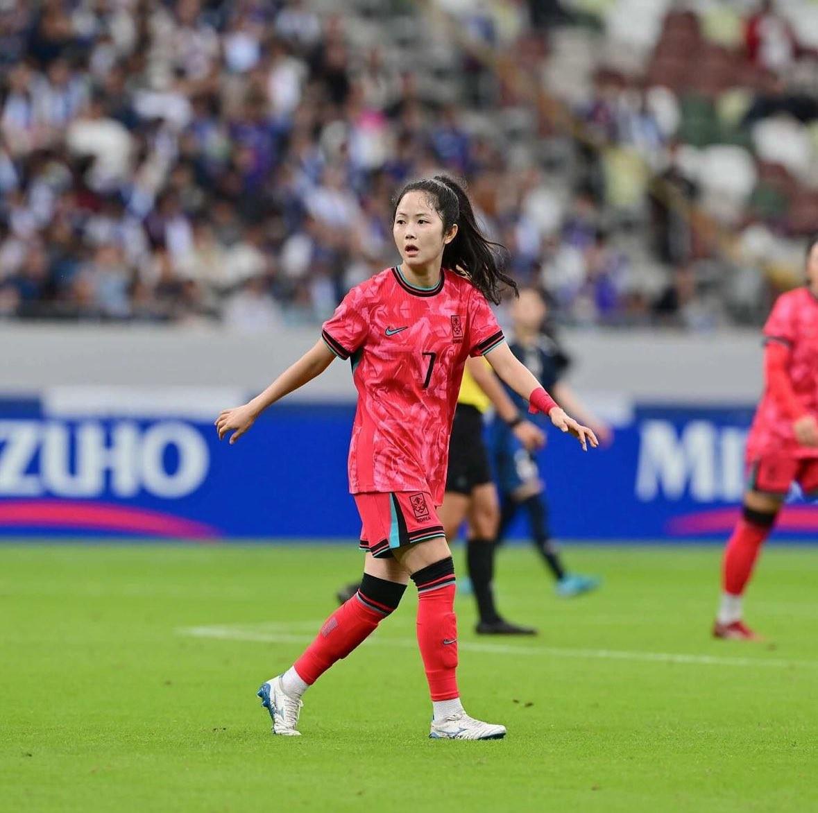 开云体育官网-加拿大女足运动员跻身国际赛事榜首