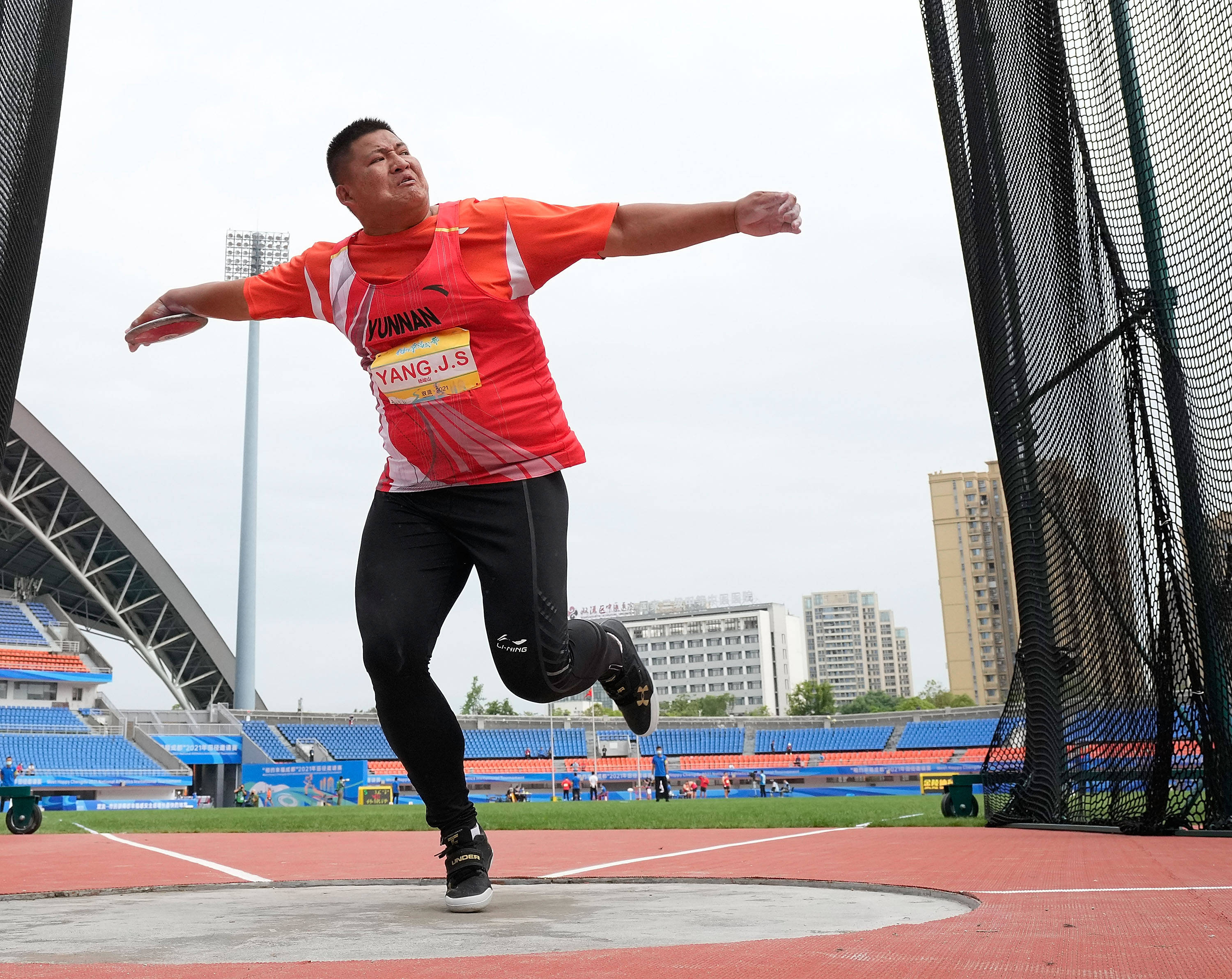 开云体育平台APP-田径铁饼男子决赛选手实力过人
