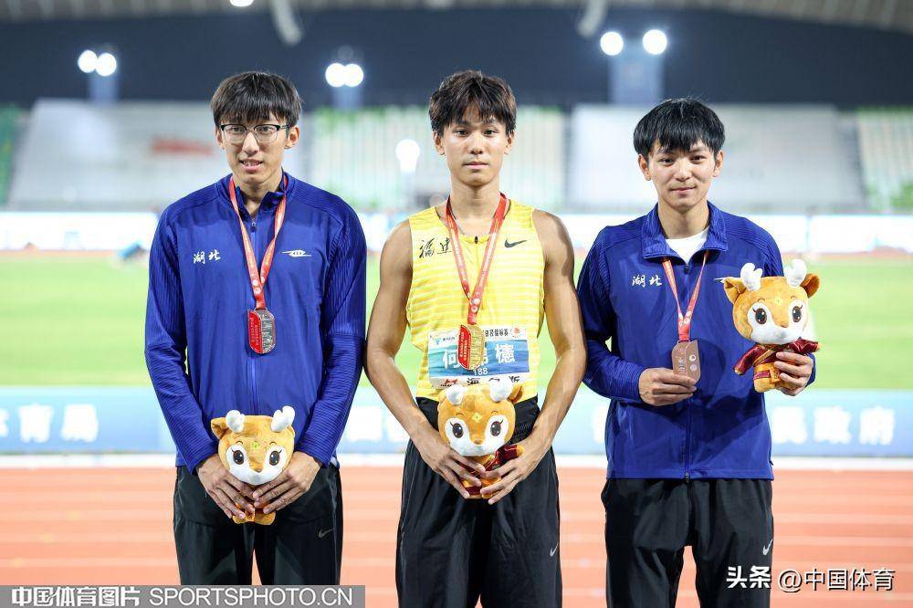 田径铁饼男子决赛选手实力过人 田径铁饼男子决赛选手实力过人