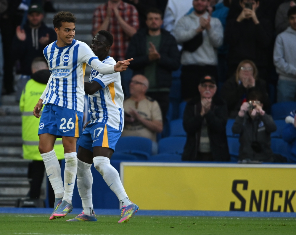 开云体育登录-布莱顿队长火线倒戈，英超领头羊蓄势冲刺