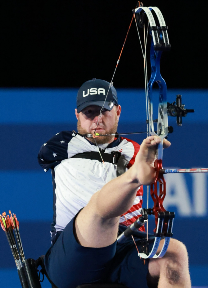 一箭穿心!法国射箭选手稳定发挥 一箭穿心!法国射箭选手稳定发挥