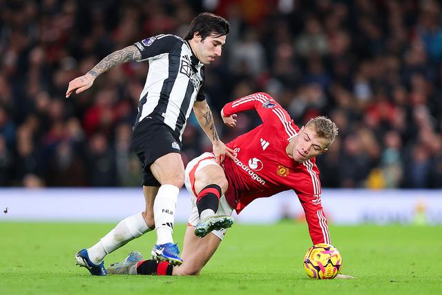 开云平台-曼联遭遇失利，球队需调整状态迎接下一轮比赛的简单介绍