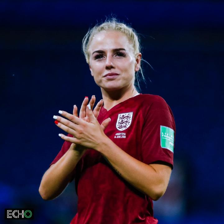 开云体育官方网站-曼城女足冲出重围，令人瞩目