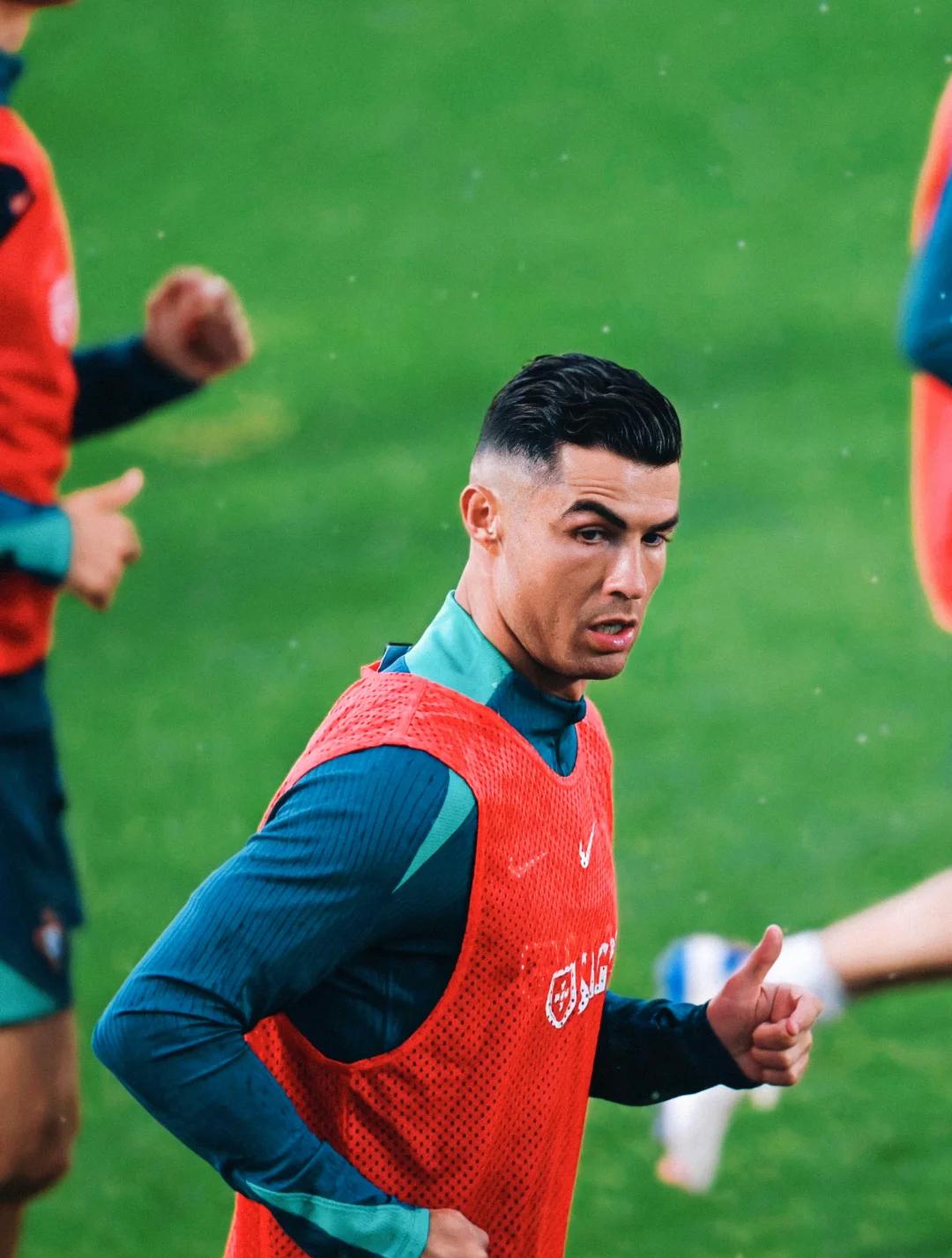 葡萄牙选手在赛场上独领风骚 葡萄牙选手在赛场上独领风骚