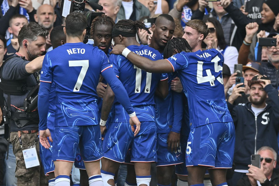 切尔西豪取三分！蓝军稳坐小组第一