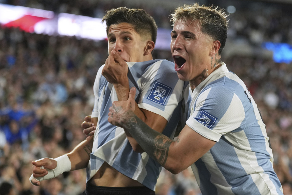 开云体育APP下载-巴西球星重返国家队，备战世界杯预选赛的简单介绍