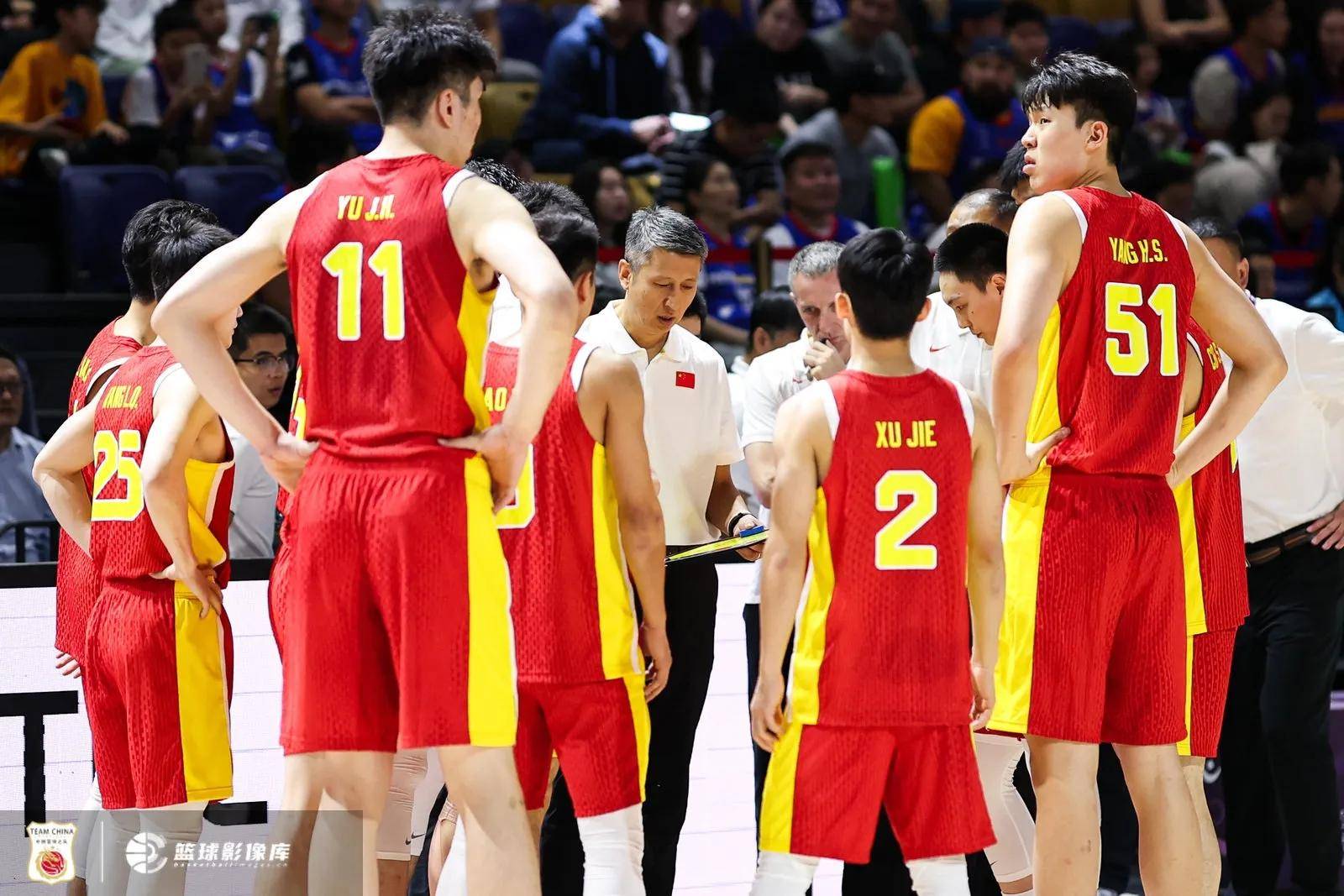 开云体育下载-亚洲杯男篮比赛精彩纷呈，日本队表现抢眼