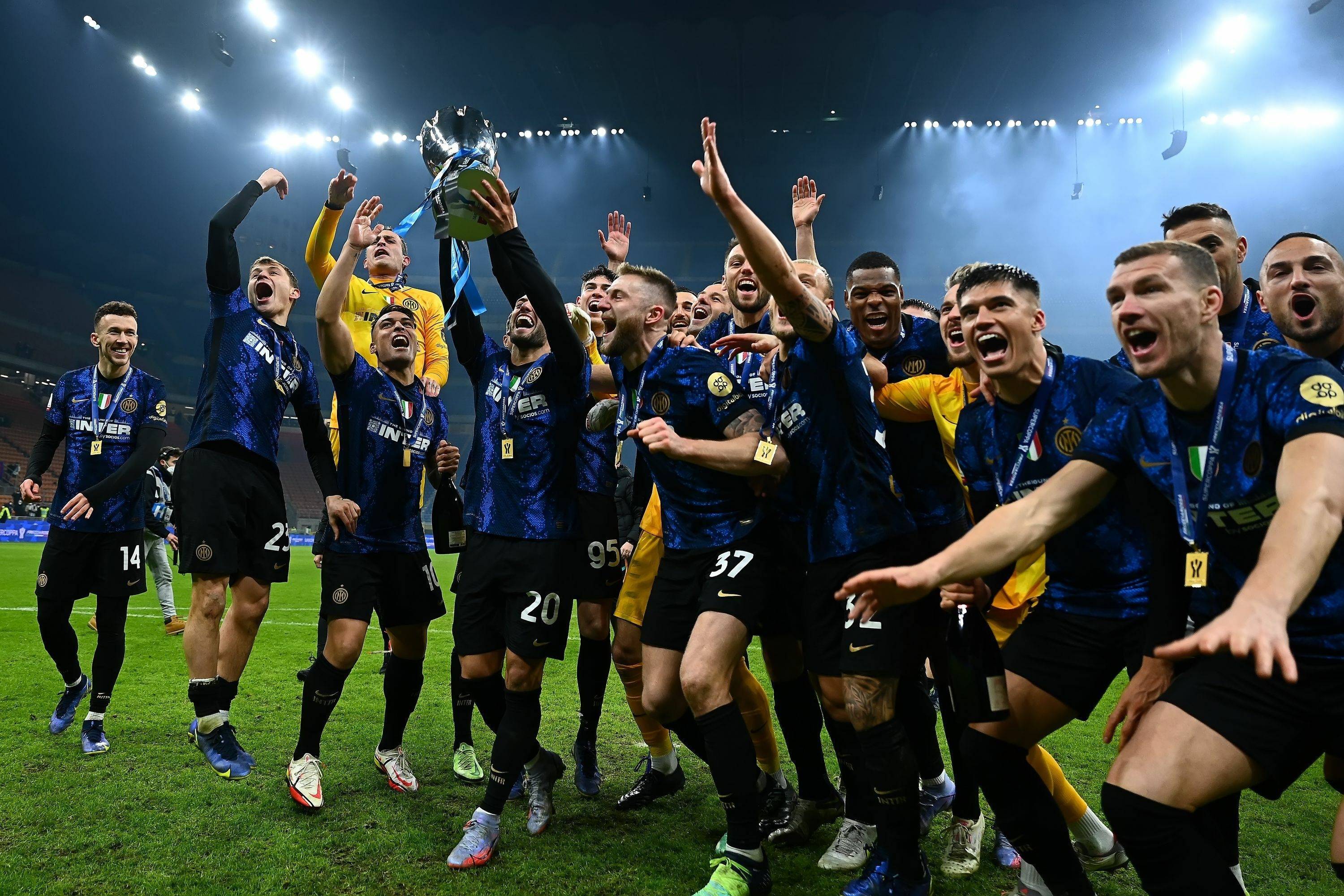 开云体育在线-AC米兰将迎来对阵国际米兰的激烈对决