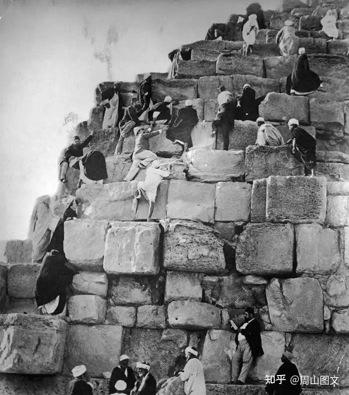 开云体育官网-诺班密尔顿对阵德文鲁克：南非超级联赛震撼对抗