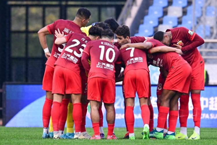 开云体育中国-包含纽伦堡客场惨败，扭转颓势积极调整的词条