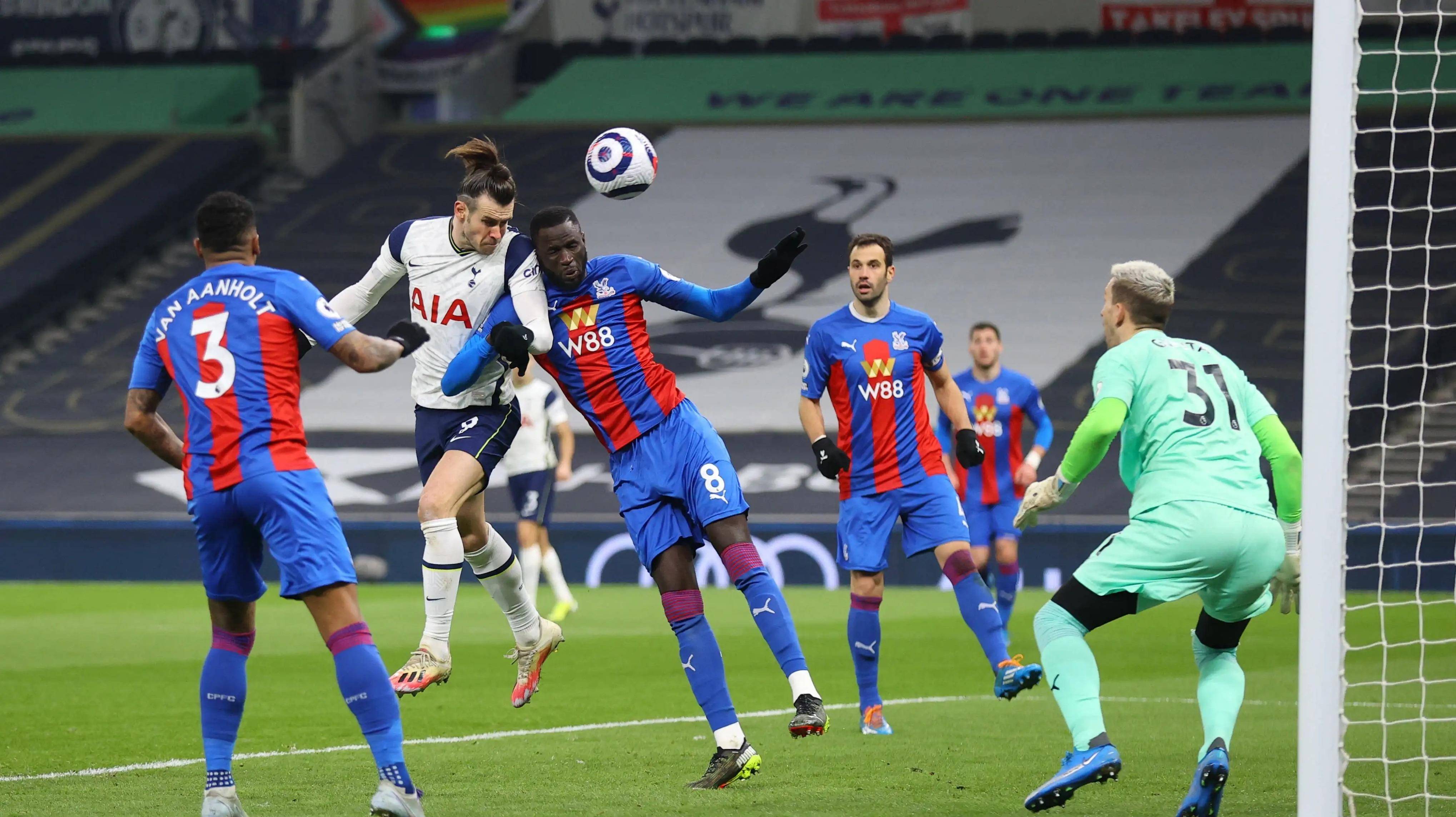 包含莱比锡红牛在比赛中爆冷战胜对手的词条