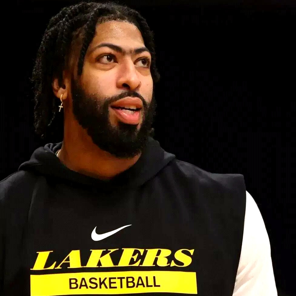 开云体育-湖人队防守端全面加强，对手难以得分的简单介绍