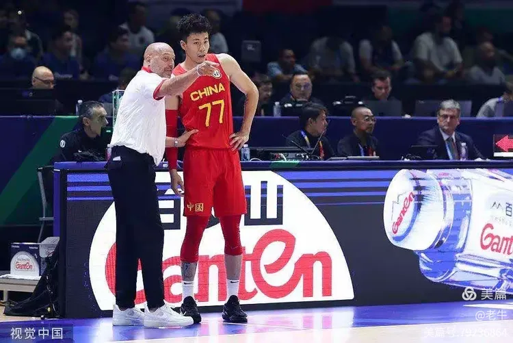 开云下载-拉脱维亚水球队遥遥领先，大胜对手