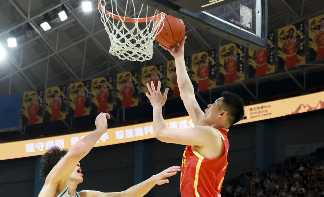 广西男篮在比赛中表现抢眼,高效进攻 广西男篮在比赛中表现抢眼,高效进攻