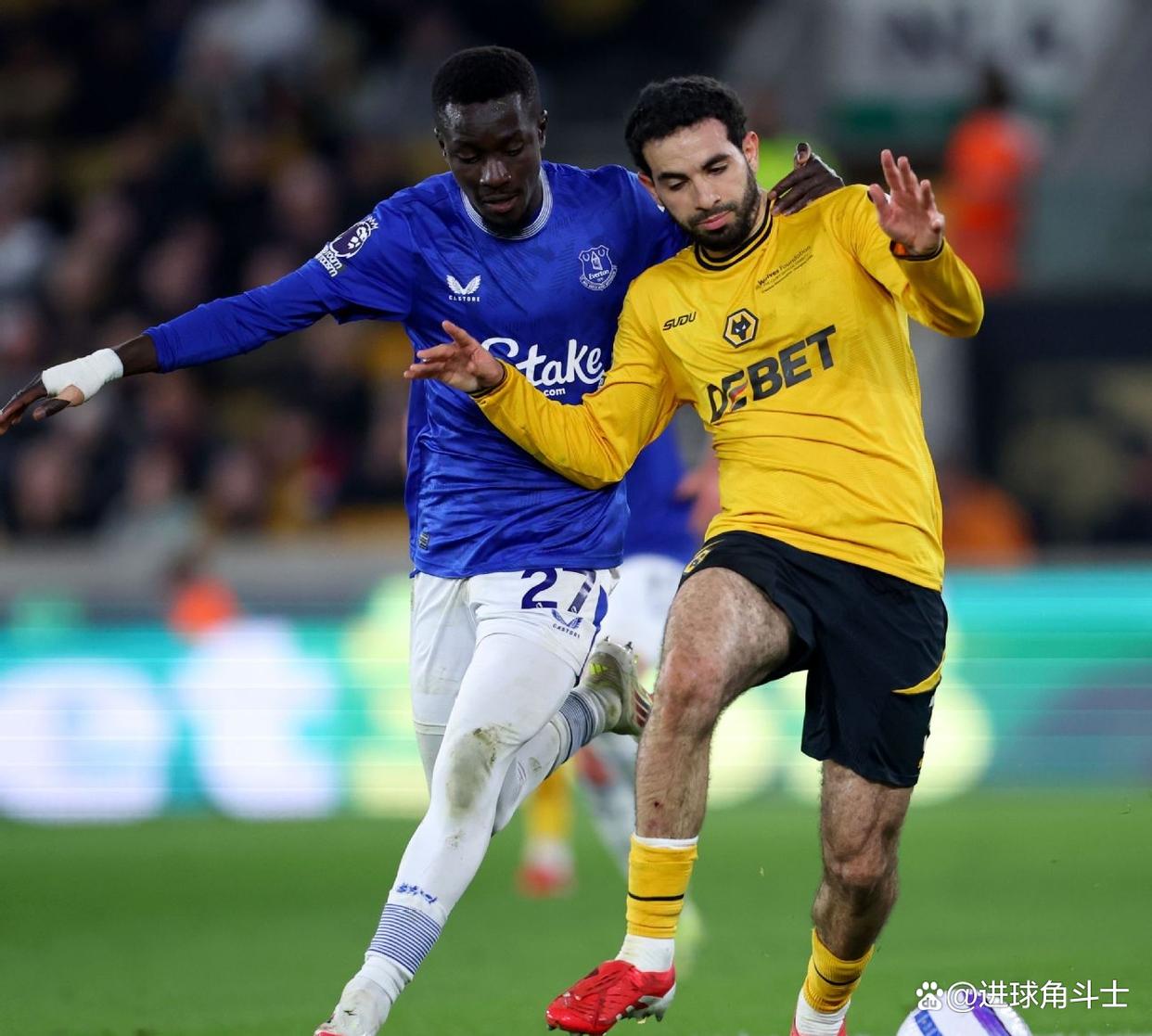 狼队战平阿斯顿维拉,保持不败纪录 狼队战平阿斯顿维拉,保持不败纪录