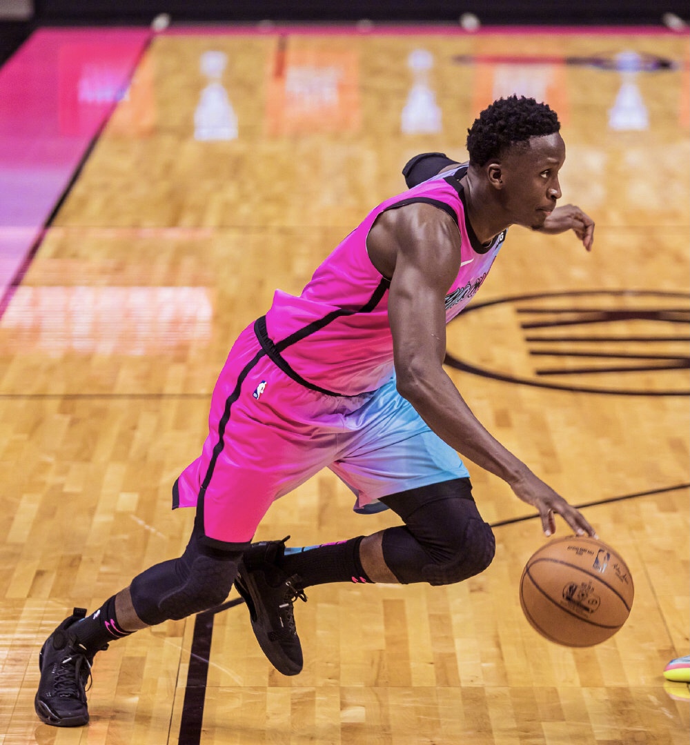 开云体育官网-球迷们想知道！维克多-奥拉迪波有没有心机