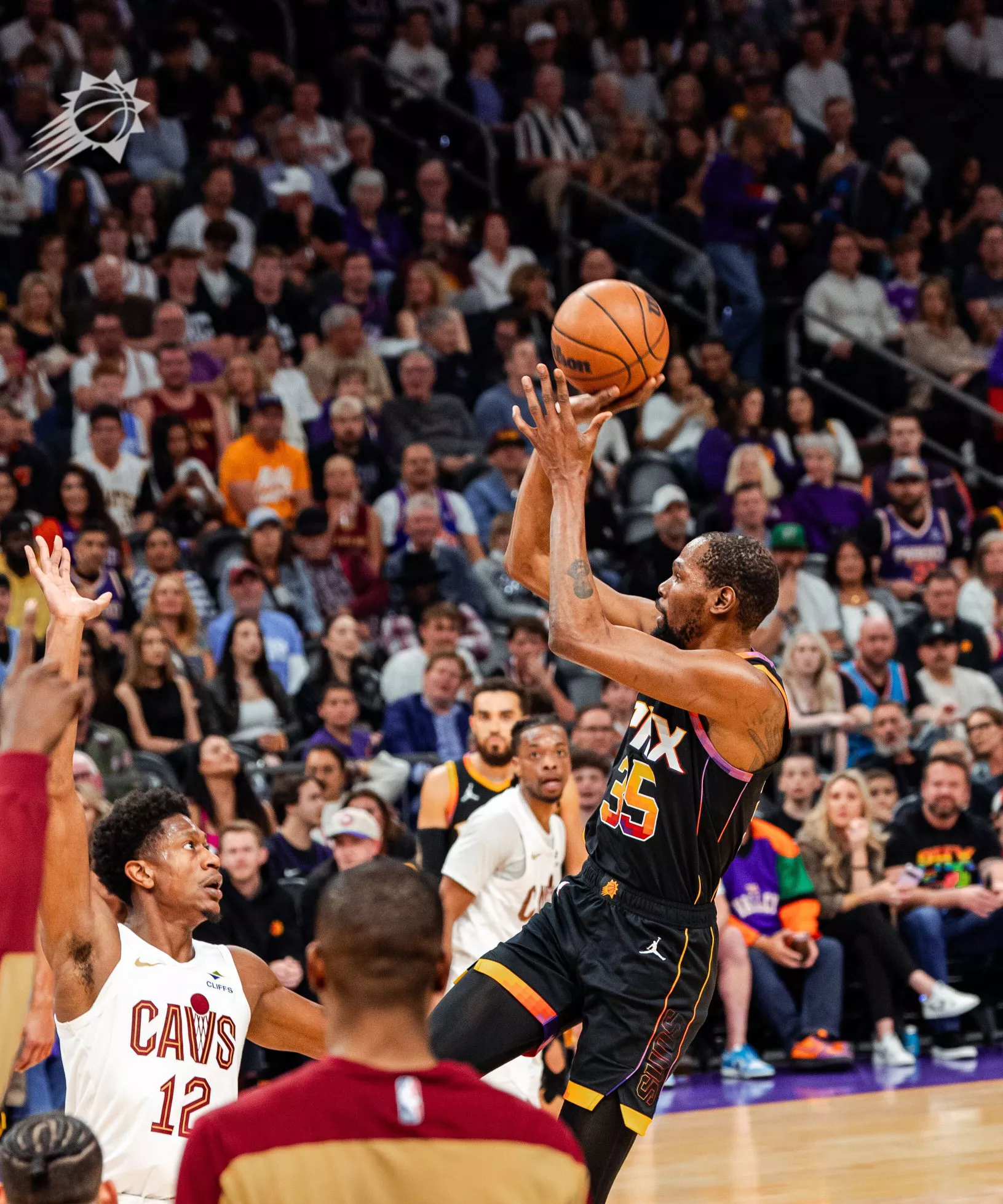 太阳队新战术初见成效,球队逐渐找到适应性 太阳队新战术初见成效,球队逐渐找到适应性