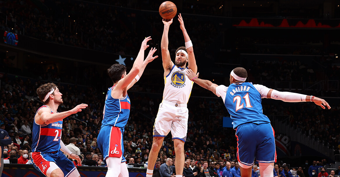 坎普诺斯近况不佳，球队氛围低迷