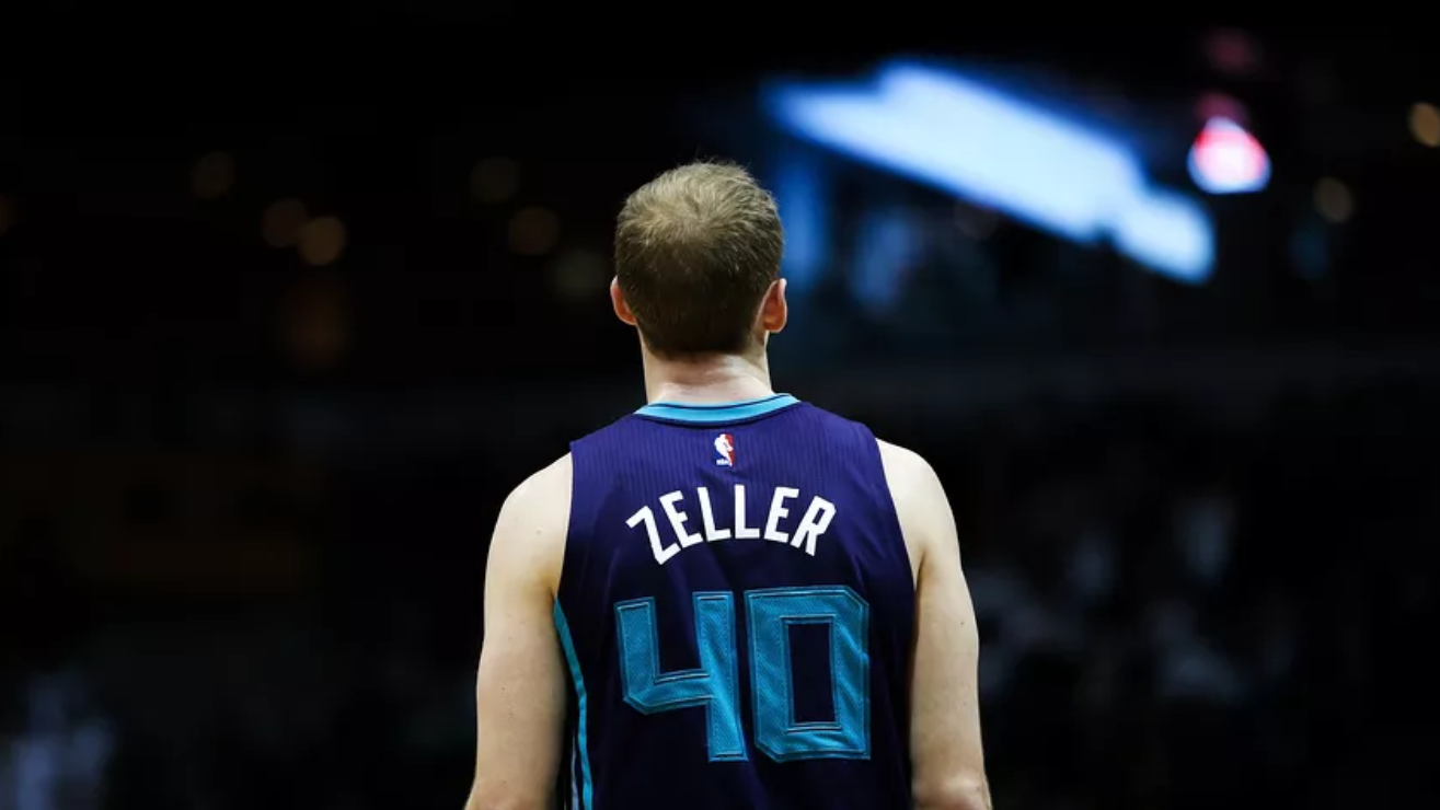 开云体育-孔雀胜掘金，球员表现漂亮受到球迷喜爱