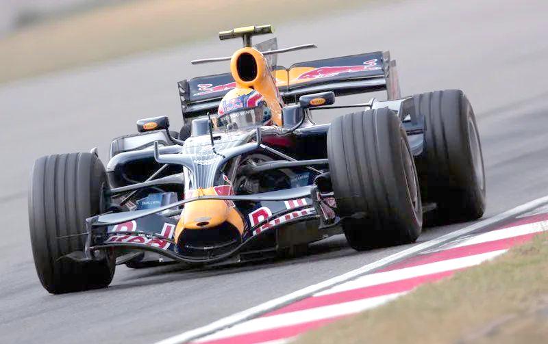 红牛车队轻取雷诺车队,拉塞尔扛起全队的简单介绍 红牛车队轻取雷诺车队,拉塞尔扛起全队的简单介绍