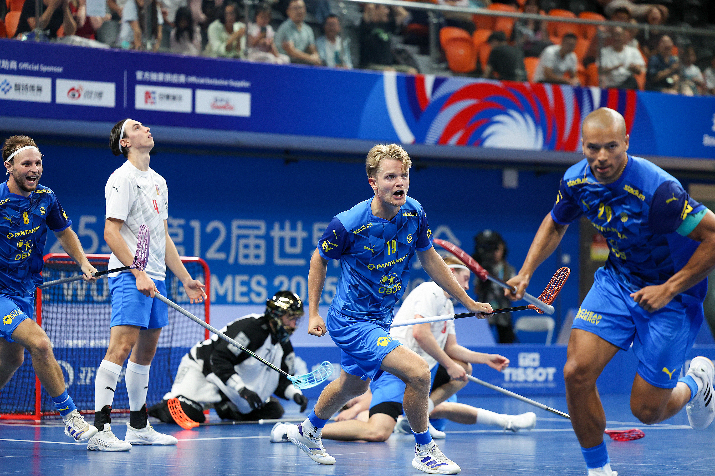 开云下载-瑞典队完胜奥地利队，林高远点燃赛场