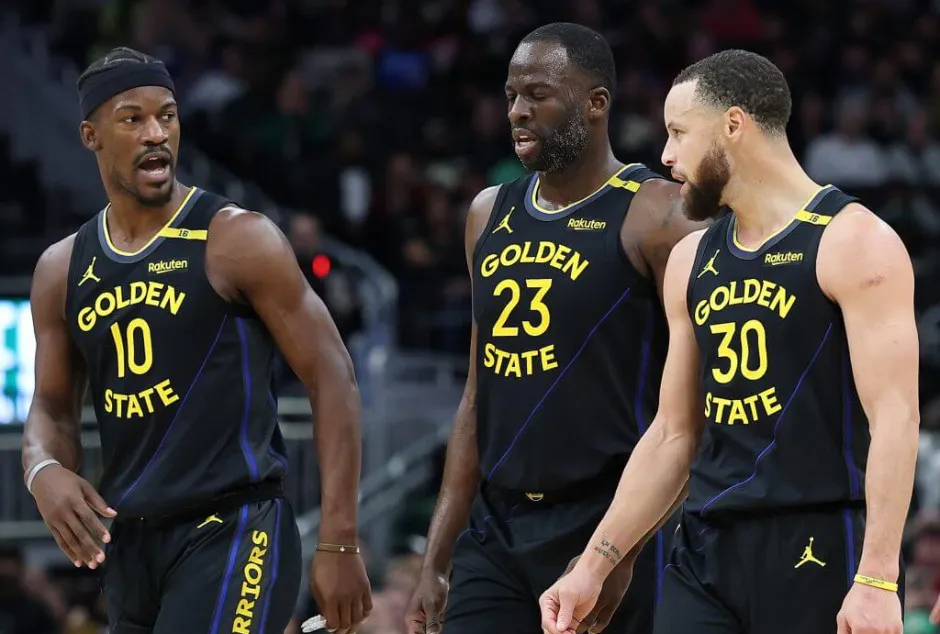 国王碾压山东队，德罗赞点燃赛场