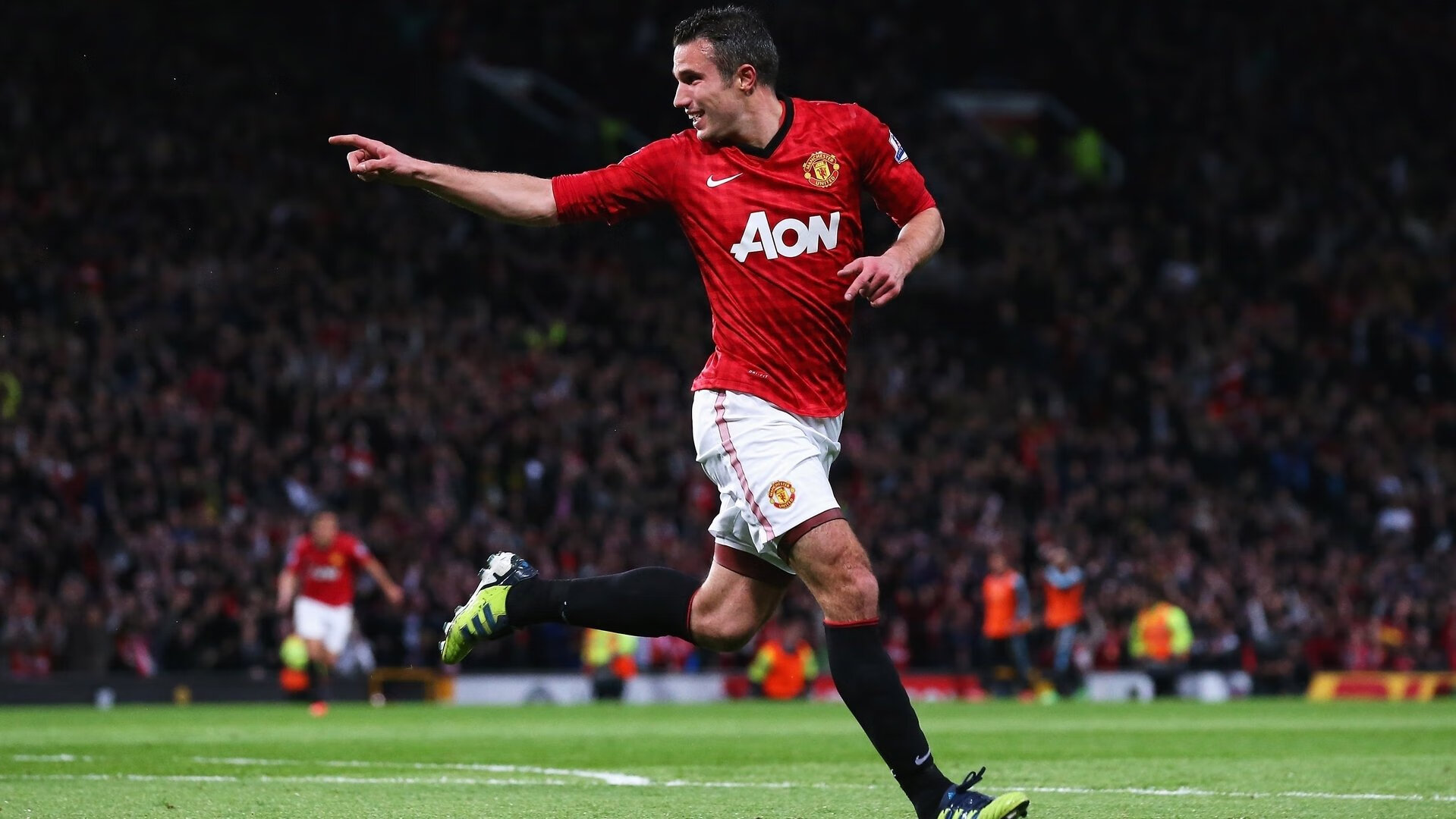 开云体育下载-从战术枷锁到中场主宰，楚阿梅尼如何用防守艺术导演英格兰逆袭西班牙