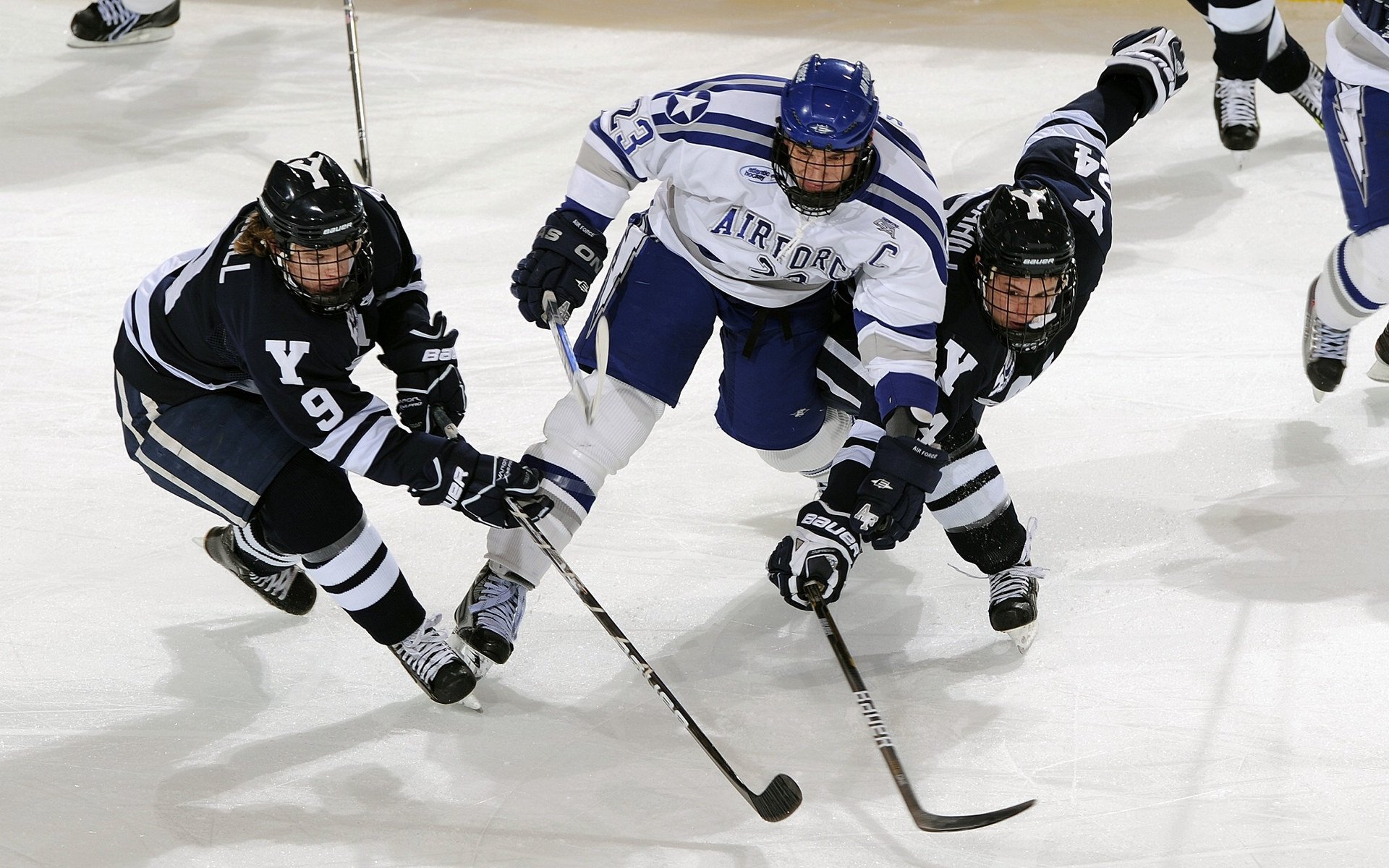 欧洲铁壁鏖战,非洲烈焰独舞,当团队绞杀遇见个人神迹